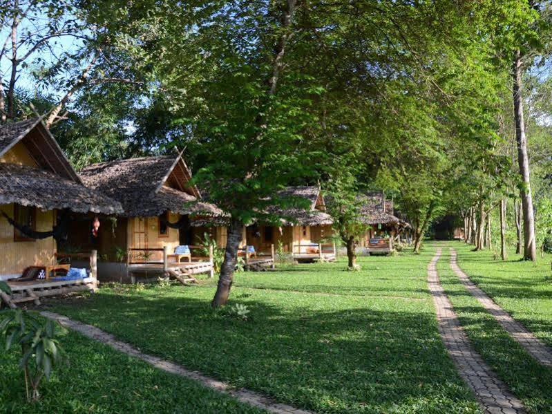 Baan Pai Riverside Resort Exterior photo